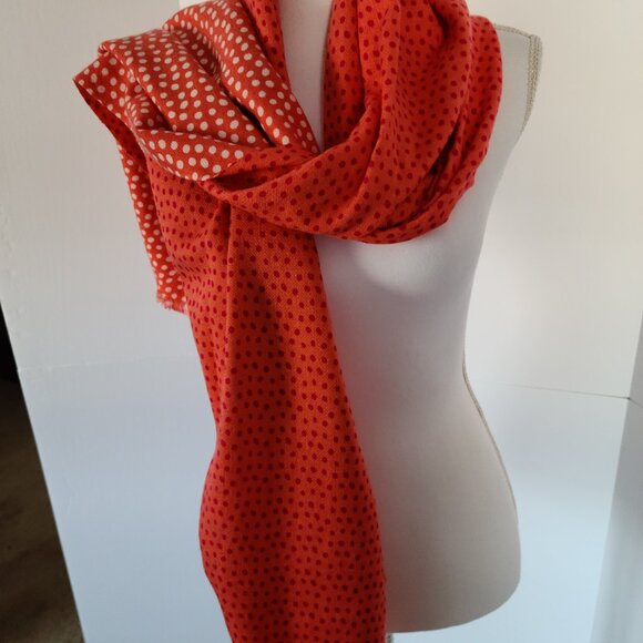 VERA BRADLEY REVERSIBLE SCARF IN CORAL MEADOW 72'' L X 20'' W - Picture 3 of 9
